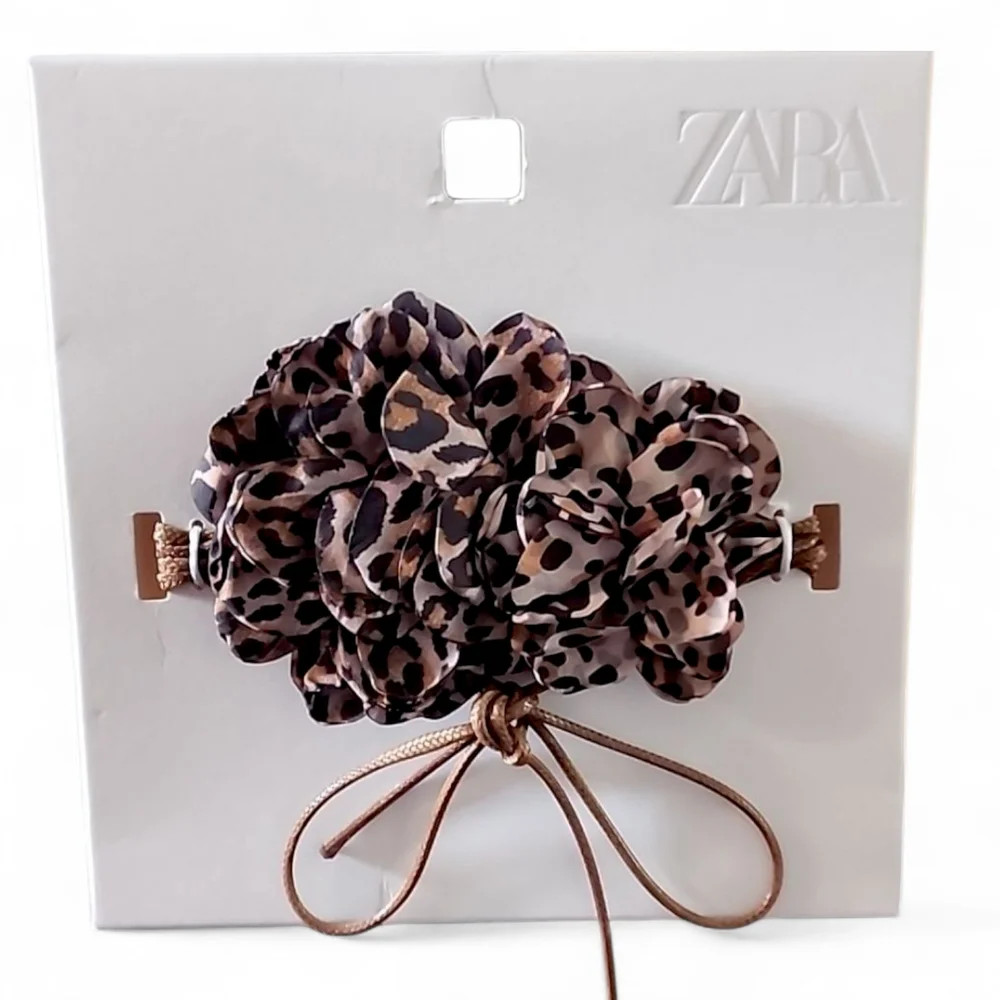 ZARA Double Flower Animal Print Necklace - Picture 3 of 16